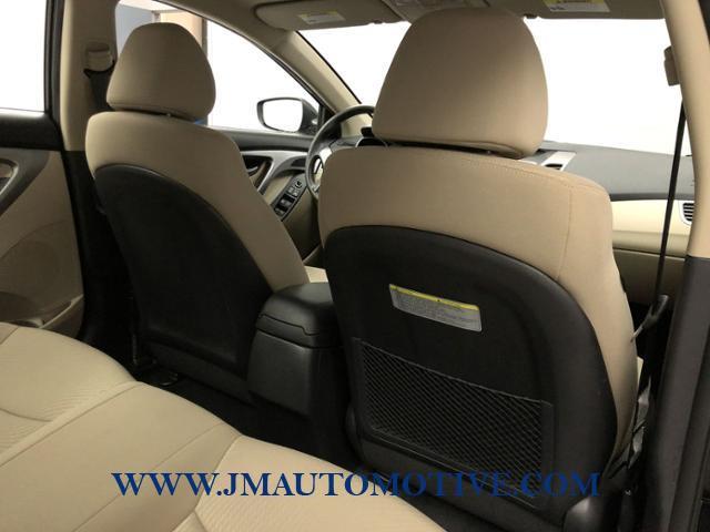 Used Hyundai Elantra 4dr Sdn Auto SE 2016 | J&M Automotive Sls&Svc LLC. Naugatuck, Connecticut Used Hyundai Elantra 4dr Sdn Auto SE 2016 | J&M Automotive Sls&Svc LLC. Naugatuck, Connecticut