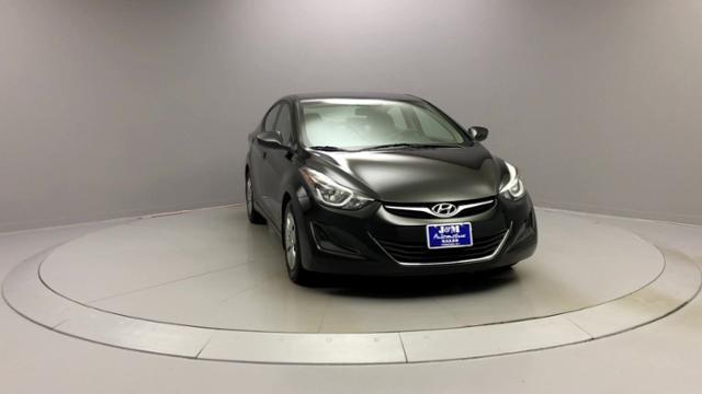 Used Hyundai Elantra 4dr Sdn Auto SE 2016 | J&M Automotive Sls&Svc LLC. Naugatuck, Connecticut Used Hyundai Elantra 4dr Sdn Auto SE 2016 | J&M Automotive Sls&Svc LLC. Naugatuck, Connecticut