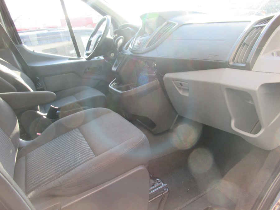 Used Ford Transit Passenger Wagon T-350 148" Low Roof XLT Sliding RH Dr 2018 | Pepmore Auto Sales Inc.. Woodside, New York Used Ford Transit Passenger Wagon T-350 148" Low Roof XLT Sliding RH Dr 2018 | Pepmore Auto Sales Inc.. Woodside, New York