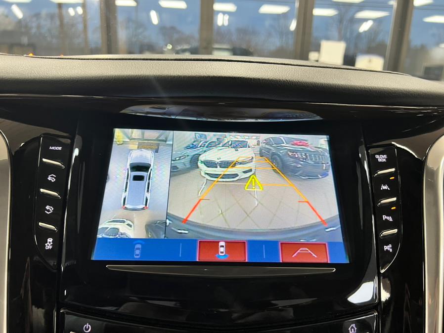 2020 Cadillac Escalade ESV 4WD 4dr Luxury, available for sale in Massapequa Park, New York | Power Motors East. Massapequa Park, New York 2020 Cadillac Escalade ESV 4WD 4dr Luxury, available for sale in Massapequa Park, New York | Power Motors East. Massapequa Park, New York