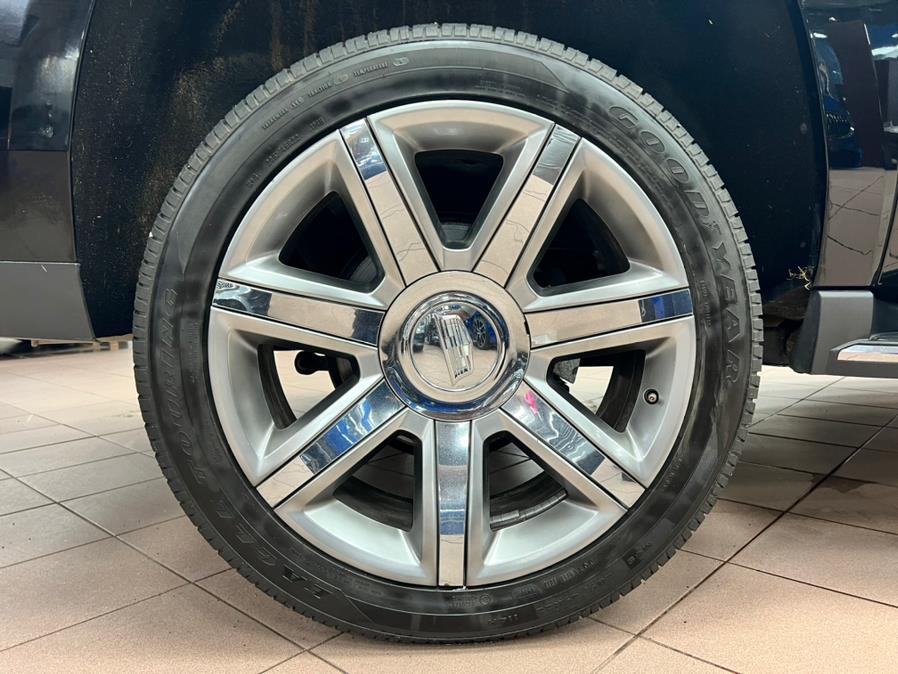 2020 Cadillac Escalade ESV 4WD 4dr Luxury, available for sale in Massapequa Park, New York | Power Motors East. Massapequa Park, New York 2020 Cadillac Escalade ESV 4WD 4dr Luxury, available for sale in Massapequa Park, New York | Power Motors East. Massapequa Park, New York