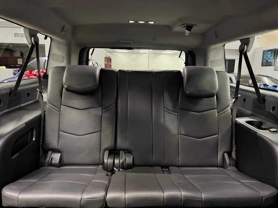2020 Cadillac Escalade ESV 4WD 4dr Luxury, available for sale in Massapequa Park, New York | Power Motors East. Massapequa Park, New York 2020 Cadillac Escalade ESV 4WD 4dr Luxury, available for sale in Massapequa Park, New York | Power Motors East. Massapequa Park, New York