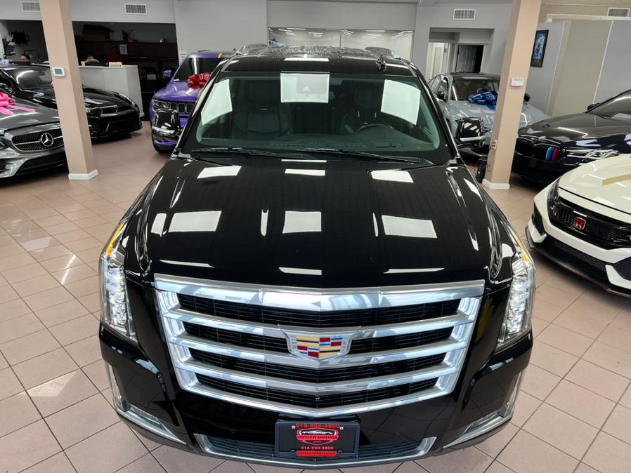 2020 Cadillac Escalade ESV 4WD 4dr Luxury, available for sale in Massapequa Park, New York | Power Motors East. Massapequa Park, New York 2020 Cadillac Escalade ESV 4WD 4dr Luxury, available for sale in Massapequa Park, New York | Power Motors East. Massapequa Park, New York
