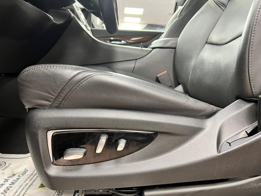 2020 Cadillac Escalade ESV 4WD 4dr Luxury, available for sale in Massapequa Park, New York | Power Motors East. Massapequa Park, New York 2020 Cadillac Escalade ESV 4WD 4dr Luxury, available for sale in Massapequa Park, New York | Power Motors East. Massapequa Park, New York