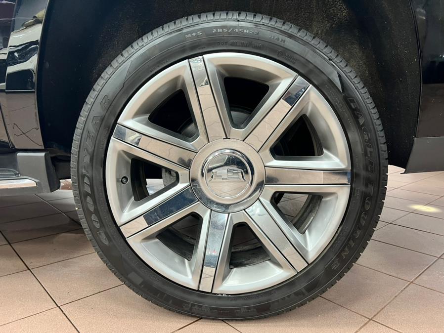 2020 Cadillac Escalade ESV 4WD 4dr Luxury, available for sale in Massapequa Park, New York | Power Motors East. Massapequa Park, New York 2020 Cadillac Escalade ESV 4WD 4dr Luxury, available for sale in Massapequa Park, New York | Power Motors East. Massapequa Park, New York