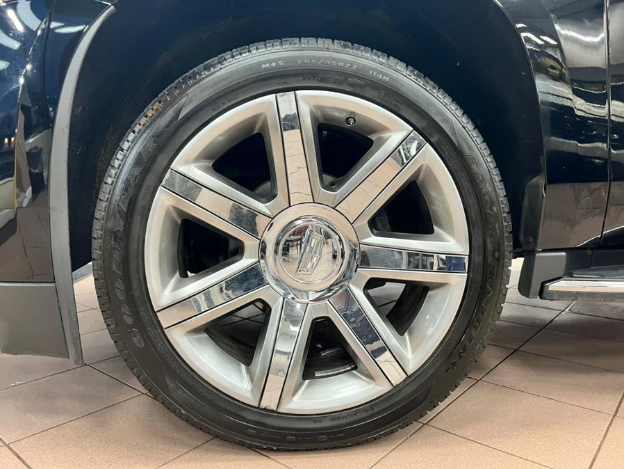 2020 Cadillac Escalade ESV 4WD 4dr Luxury, available for sale in Massapequa Park, New York | Power Motors East. Massapequa Park, New York 2020 Cadillac Escalade ESV 4WD 4dr Luxury, available for sale in Massapequa Park, New York | Power Motors East. Massapequa Park, New York