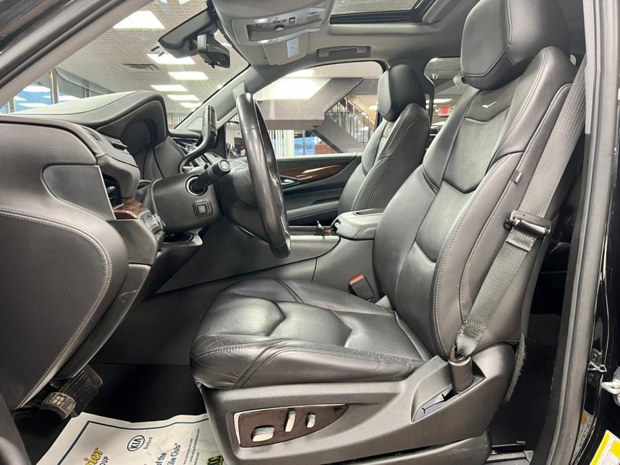 2020 Cadillac Escalade ESV 4WD 4dr Luxury, available for sale in Massapequa Park, New York | Power Motors East. Massapequa Park, New York 2020 Cadillac Escalade ESV 4WD 4dr Luxury, available for sale in Massapequa Park, New York | Power Motors East. Massapequa Park, New York