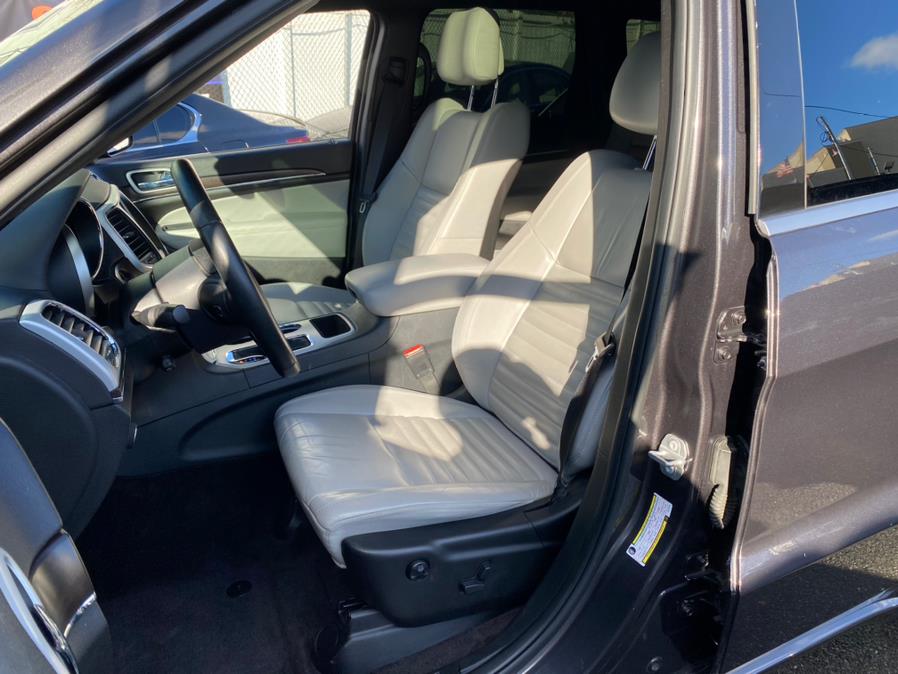 2018 Jeep Grand Cherokee Sterling 4x2, available for sale in Jamaica, New York | Sunrise Autoland. Jamaica, New York 2018 Jeep Grand Cherokee Sterling 4x2, available for sale in Jamaica, New York | Sunrise Autoland. Jamaica, New York