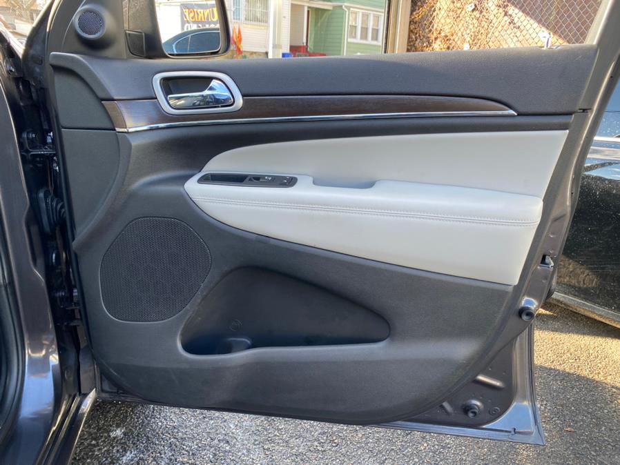 2018 Jeep Grand Cherokee Sterling 4x2, available for sale in Jamaica, New York | Sunrise Autoland. Jamaica, New York 2018 Jeep Grand Cherokee Sterling 4x2, available for sale in Jamaica, New York | Sunrise Autoland. Jamaica, New York