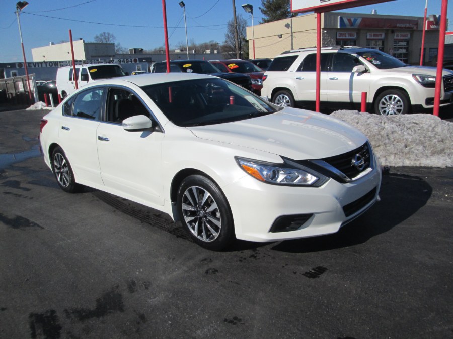 2017 Nissan Altima 2.5 SR Sedan, available for sale in Levittown, Pennsylvania | Levittown Auto. Levittown, Pennsylvania 2017 Nissan Altima 2.5 SR Sedan, available for sale in Levittown, Pennsylvania | Levittown Auto. Levittown, Pennsylvania