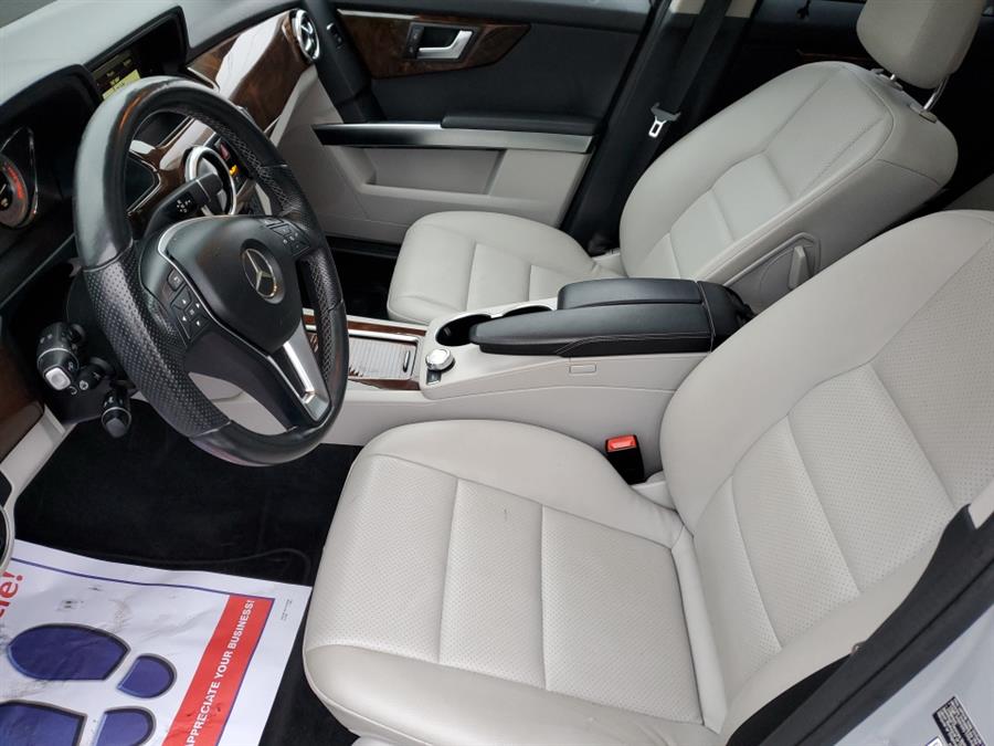 Used Mercedes-Benz GLK-Class 4MATIC 4dr GLK350 2015 | Absolute Motors Inc. Springfield, Massachusetts Used Mercedes-Benz GLK-Class 4MATIC 4dr GLK350 2015 | Absolute Motors Inc. Springfield, Massachusetts