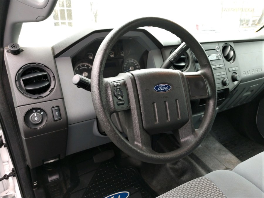 Used Ford Super Duty F-250 SRW CREW CAB LONG BED w LIFTGATE 2015 | Warwick Auto Sales Inc. COPIAGUE, New York Used Ford Super Duty F-250 SRW CREW CAB LONG BED w LIFTGATE 2015 | Warwick Auto Sales Inc. COPIAGUE, New York