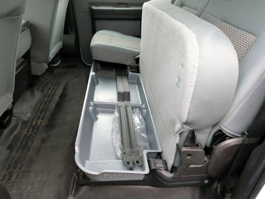 Used Ford Super Duty F-250 SRW CREW CAB LONG BED w LIFTGATE 2015 | Warwick Auto Sales Inc. COPIAGUE, New York Used Ford Super Duty F-250 SRW CREW CAB LONG BED w LIFTGATE 2015 | Warwick Auto Sales Inc. COPIAGUE, New York