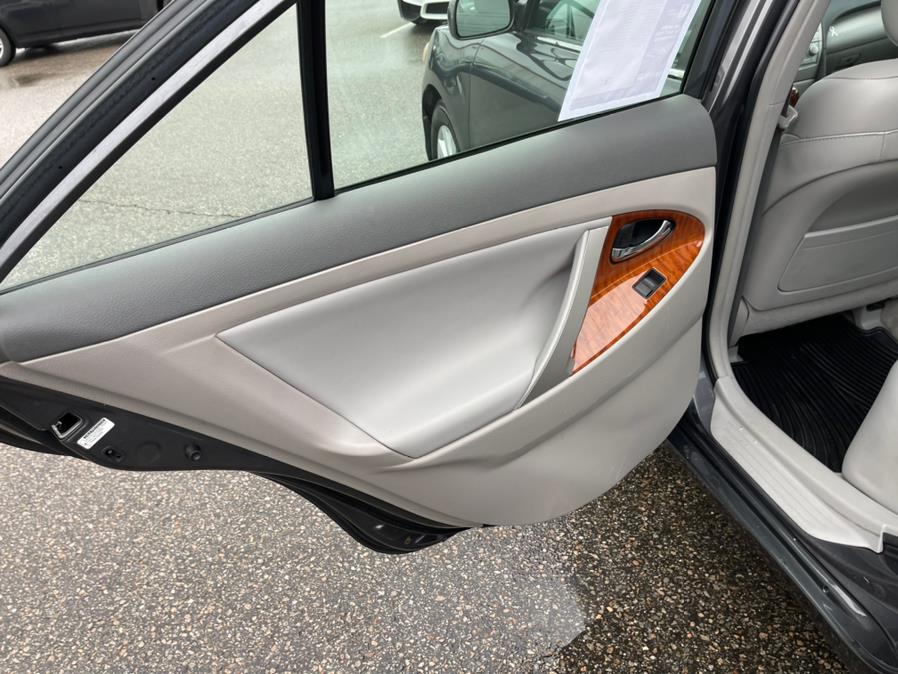 Used Toyota Camry 4dr Sdn V6 Auto XLE 2009 | Mike And Tony Auto Sales, Inc. South Windsor, Connecticut Used Toyota Camry 4dr Sdn V6 Auto XLE 2009 | Mike And Tony Auto Sales, Inc. South Windsor, Connecticut
