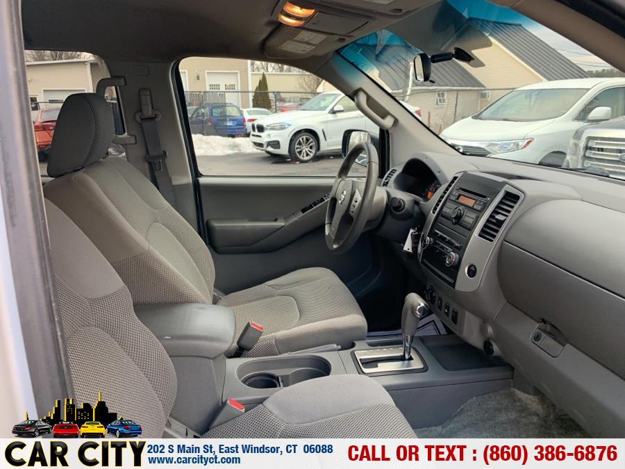 2012 Nissan Frontier 4WD Crew Cab SWB Auto SV, available for sale in East Windsor, Connecticut | Car City LLC. East Windsor, Connecticut 2012 Nissan Frontier 4WD Crew Cab SWB Auto SV, available for sale in East Windsor, Connecticut | Car City LLC. East Windsor, Connecticut