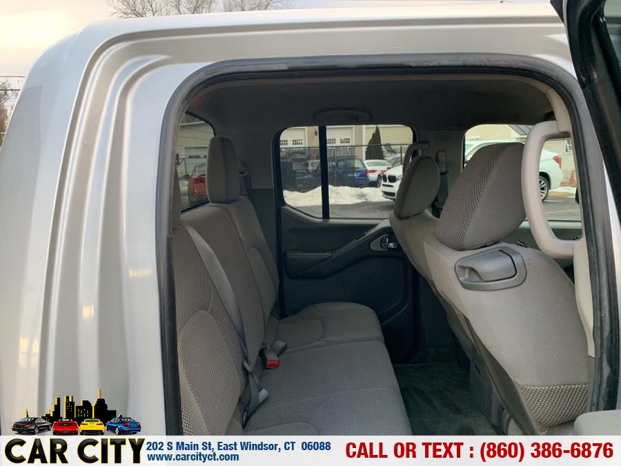 2012 Nissan Frontier 4WD Crew Cab SWB Auto SV, available for sale in East Windsor, Connecticut | Car City LLC. East Windsor, Connecticut 2012 Nissan Frontier 4WD Crew Cab SWB Auto SV, available for sale in East Windsor, Connecticut | Car City LLC. East Windsor, Connecticut