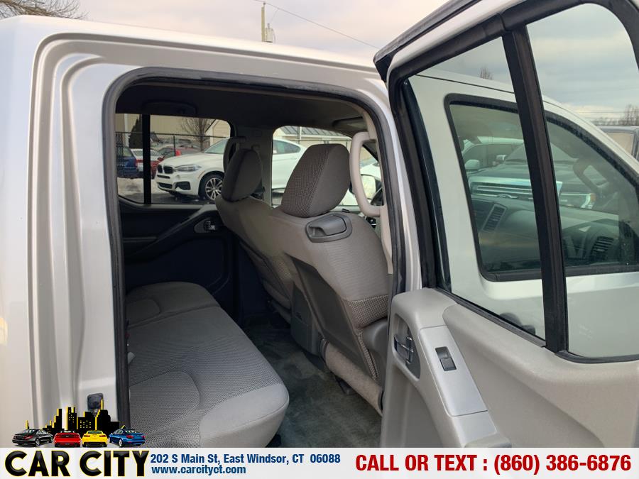 2012 Nissan Frontier 4WD Crew Cab SWB Auto SV, available for sale in East Windsor, Connecticut | Car City LLC. East Windsor, Connecticut 2012 Nissan Frontier 4WD Crew Cab SWB Auto SV, available for sale in East Windsor, Connecticut | Car City LLC. East Windsor, Connecticut
