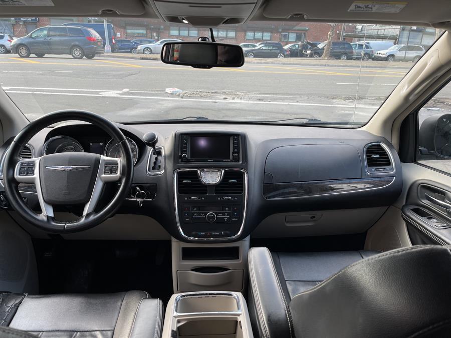 Used Chrysler Town & Country 4dr Wgn Touring 2014 | Rubber Bros Auto World. Brooklyn, New York Used Chrysler Town & Country 4dr Wgn Touring 2014 | Rubber Bros Auto World. Brooklyn, New York