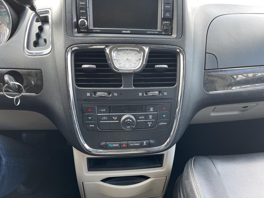 Used Chrysler Town & Country 4dr Wgn Touring 2014 | Rubber Bros Auto World. Brooklyn, New York Used Chrysler Town & Country 4dr Wgn Touring 2014 | Rubber Bros Auto World. Brooklyn, New York