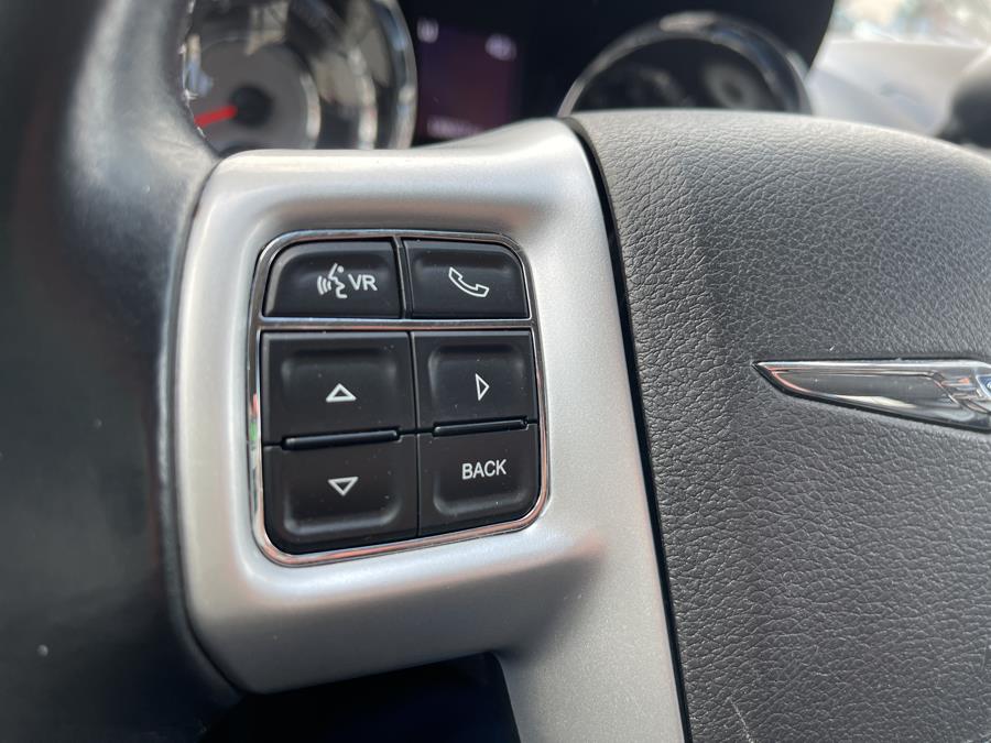 Used Chrysler Town & Country 4dr Wgn Touring 2014 | Rubber Bros Auto World. Brooklyn, New York Used Chrysler Town & Country 4dr Wgn Touring 2014 | Rubber Bros Auto World. Brooklyn, New York