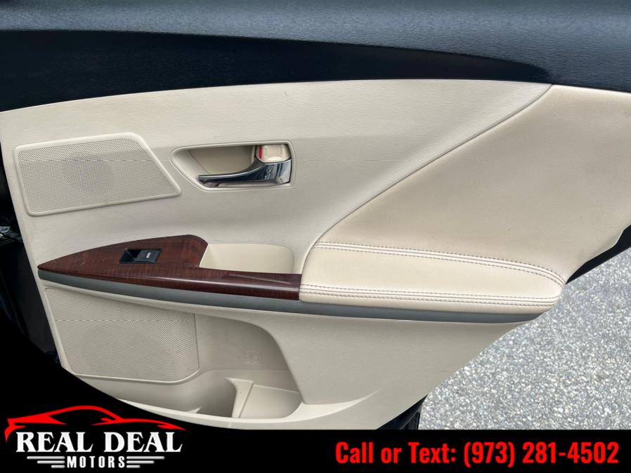 Used Toyota Venza 4dr Wgn V6 FWD 2010 | Real Deal Motors. Lodi, New Jersey Used Toyota Venza 4dr Wgn V6 FWD 2010 | Real Deal Motors. Lodi, New Jersey