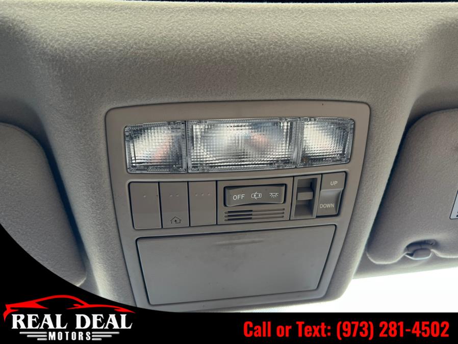 Used Toyota Venza 4dr Wgn V6 FWD 2010 | Real Deal Motors. Lodi, New Jersey Used Toyota Venza 4dr Wgn V6 FWD 2010 | Real Deal Motors. Lodi, New Jersey