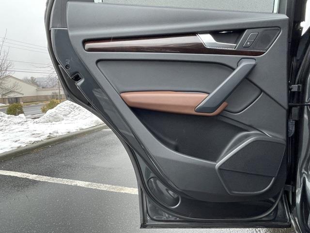 Used Audi Q5 2.0T Premium Plus 2018 | Blasius of Danbury. Danbury, Connecticut Used Audi Q5 2.0T Premium Plus 2018 | Blasius of Danbury. Danbury, Connecticut
