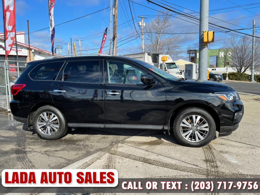 2017 Nissan Pathfinder 4x4 SL, available for sale in Bridgeport, Connecticut | Lada Auto Sales. Bridgeport, Connecticut 2017 Nissan Pathfinder 4x4 SL, available for sale in Bridgeport, Connecticut | Lada Auto Sales. Bridgeport, Connecticut
