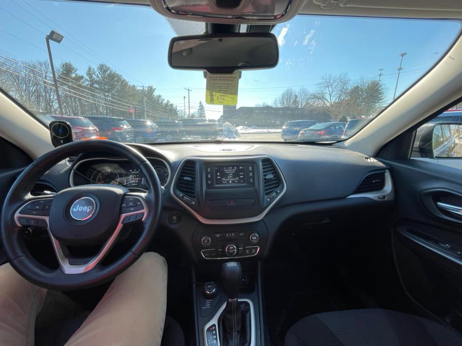2015 Jeep Cherokee 4WD 4dr Latitude, available for sale in Merrimack, New Hampshire | Merrimack Autosport. Merrimack, New Hampshire 2015 Jeep Cherokee 4WD 4dr Latitude, available for sale in Merrimack, New Hampshire | Merrimack Autosport. Merrimack, New Hampshire