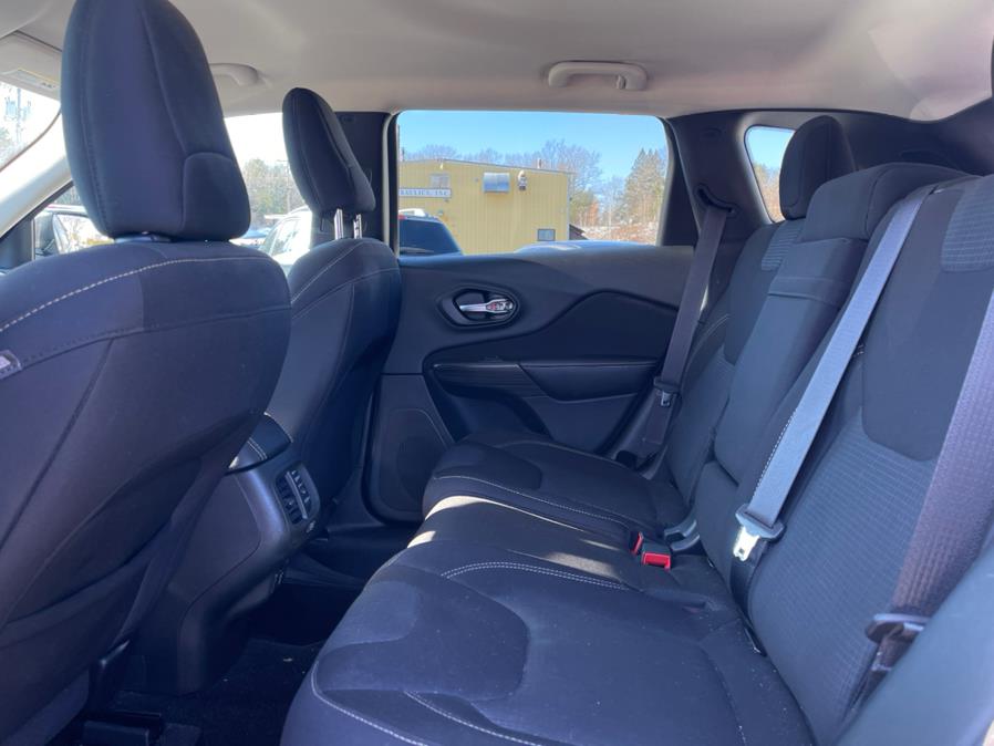 2015 Jeep Cherokee 4WD 4dr Latitude, available for sale in Merrimack, New Hampshire | Merrimack Autosport. Merrimack, New Hampshire 2015 Jeep Cherokee 4WD 4dr Latitude, available for sale in Merrimack, New Hampshire | Merrimack Autosport. Merrimack, New Hampshire