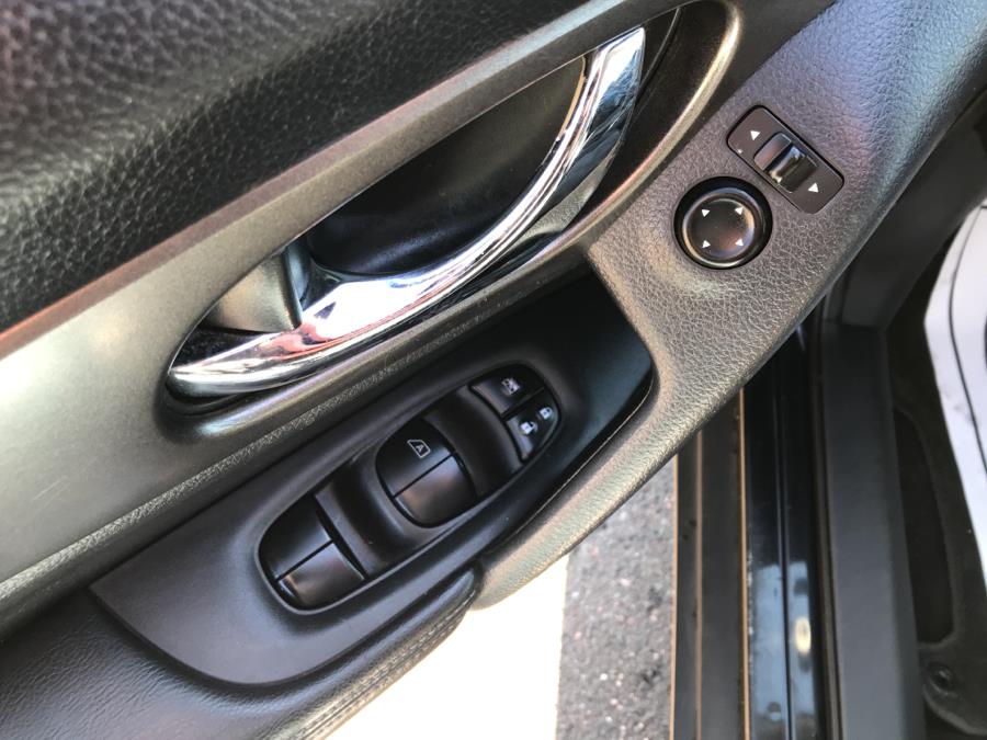 2016 Nissan Rogue AWD 4dr S, available for sale in Hartford, Connecticut | Lex Autos LLC. Hartford, Connecticut 2016 Nissan Rogue AWD 4dr S, available for sale in Hartford, Connecticut | Lex Autos LLC. Hartford, Connecticut