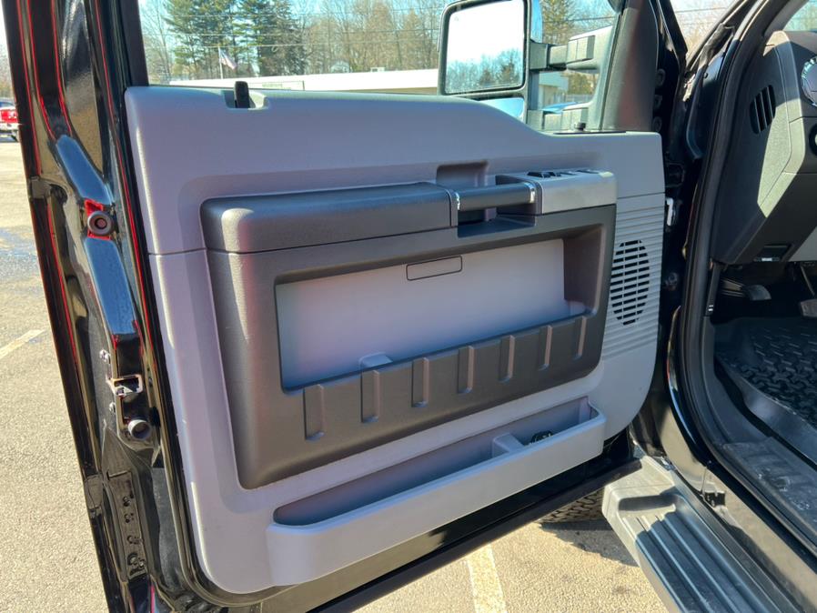 2014 Ford Super Duty F-250 SRW 4WD Crew Cab 156" XLT, available for sale in Berlin, Connecticut | Tru Auto Mall. Berlin, Connecticut 2014 Ford Super Duty F-250 SRW 4WD Crew Cab 156" XLT, available for sale in Berlin, Connecticut | Tru Auto Mall. Berlin, Connecticut