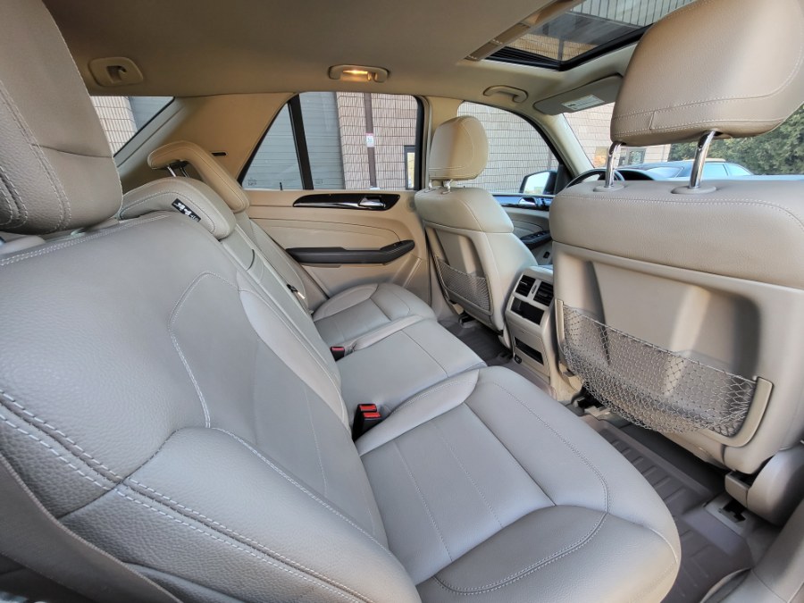 2012 Mercedes-Benz M-Class 4MATIC 4dr ML350 BlueTEC, available for sale in Bristol, Connecticut | Dealmax Motors LLC. Bristol, Connecticut 2012 Mercedes-Benz M-Class 4MATIC 4dr ML350 BlueTEC, available for sale in Bristol, Connecticut | Dealmax Motors LLC. Bristol, Connecticut