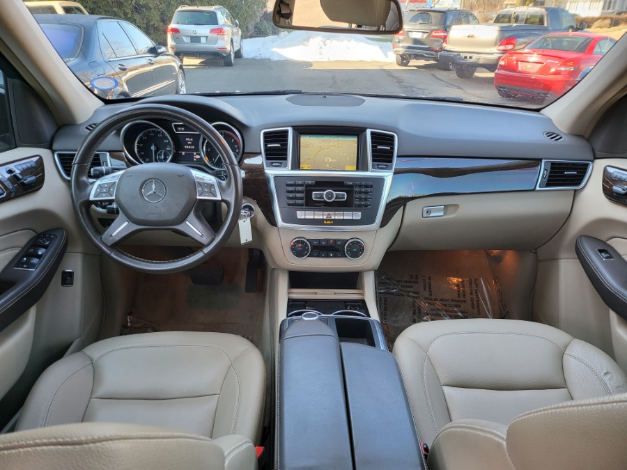 2012 Mercedes-Benz M-Class 4MATIC 4dr ML350 BlueTEC, available for sale in Bristol, Connecticut | Dealmax Motors LLC. Bristol, Connecticut 2012 Mercedes-Benz M-Class 4MATIC 4dr ML350 BlueTEC, available for sale in Bristol, Connecticut | Dealmax Motors LLC. Bristol, Connecticut
