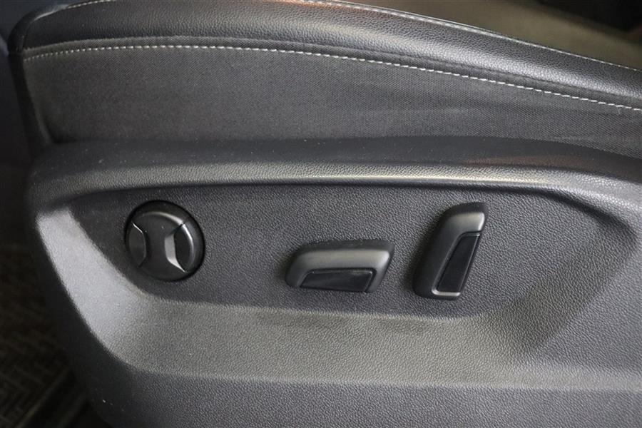 2019 Volkswagen Atlas SE, available for sale in Paterson, New Jersey | Fast Track Motors. Paterson, New Jersey 2019 Volkswagen Atlas SE, available for sale in Paterson, New Jersey | Fast Track Motors. Paterson, New Jersey