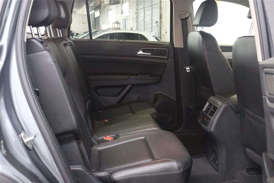 2019 Volkswagen Atlas SE, available for sale in Paterson, New Jersey | Fast Track Motors. Paterson, New Jersey 2019 Volkswagen Atlas SE, available for sale in Paterson, New Jersey | Fast Track Motors. Paterson, New Jersey