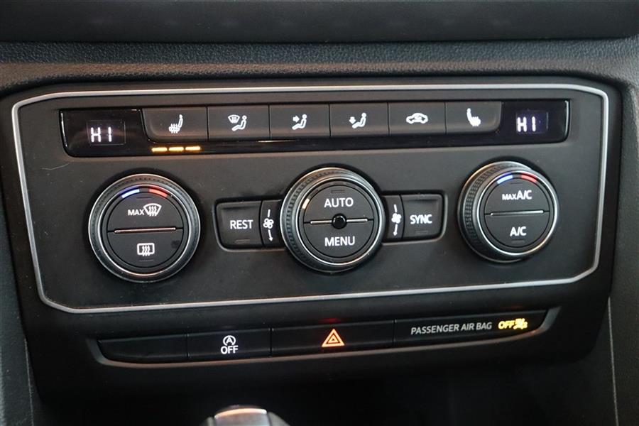 2019 Volkswagen Atlas SE, available for sale in Paterson, New Jersey | Fast Track Motors. Paterson, New Jersey 2019 Volkswagen Atlas SE, available for sale in Paterson, New Jersey | Fast Track Motors. Paterson, New Jersey