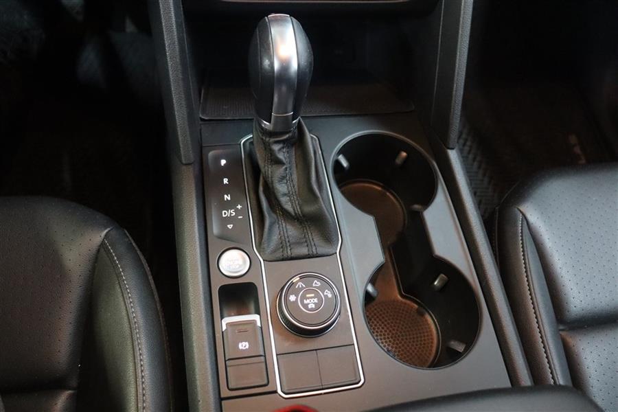 2019 Volkswagen Atlas SE, available for sale in Paterson, New Jersey | Fast Track Motors. Paterson, New Jersey 2019 Volkswagen Atlas SE, available for sale in Paterson, New Jersey | Fast Track Motors. Paterson, New Jersey