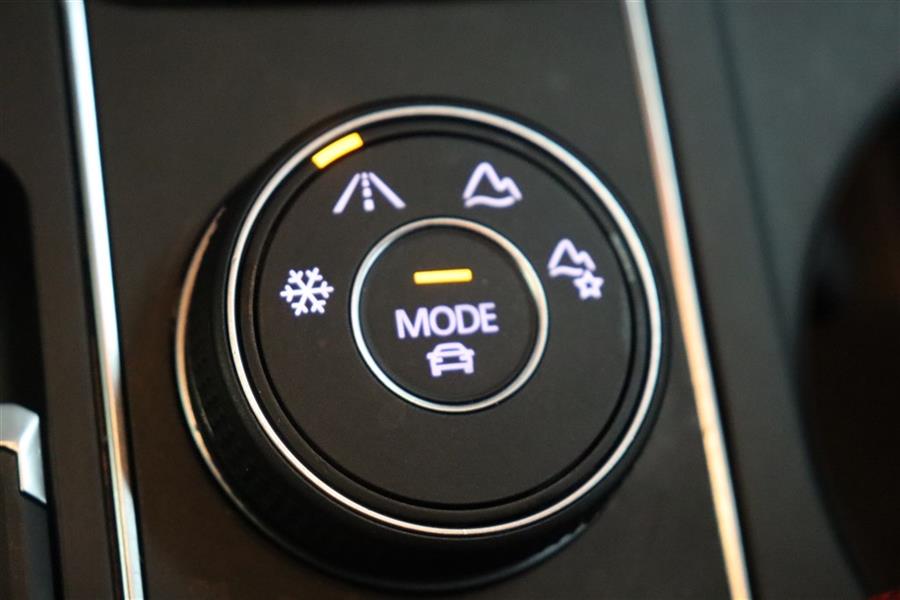 2019 Volkswagen Atlas SE, available for sale in Paterson, New Jersey | Fast Track Motors. Paterson, New Jersey 2019 Volkswagen Atlas SE, available for sale in Paterson, New Jersey | Fast Track Motors. Paterson, New Jersey