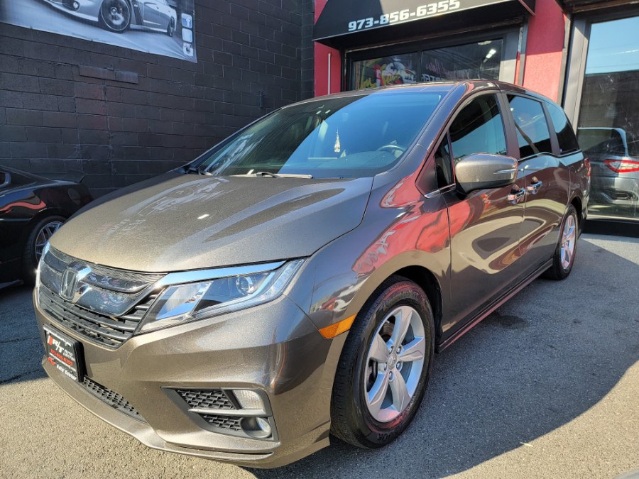 2019 Honda Odyssey EX-L w/Navi/RES Auto, available for sale in Newark, New Jersey | RT Auto Center LLC. Newark, New Jersey 2019 Honda Odyssey EX-L w/Navi/RES Auto, available for sale in Newark, New Jersey | RT Auto Center LLC. Newark, New Jersey