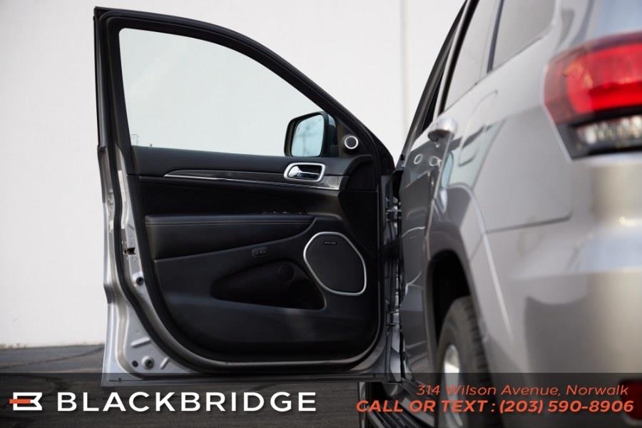 2015 Jeep Grand Cherokee 4WD 4dr SRT, available for sale in Norwalk, Connecticut | Black Bridge Motors, LLC. Norwalk, Connecticut 2015 Jeep Grand Cherokee 4WD 4dr SRT, available for sale in Norwalk, Connecticut | Black Bridge Motors, LLC. Norwalk, Connecticut