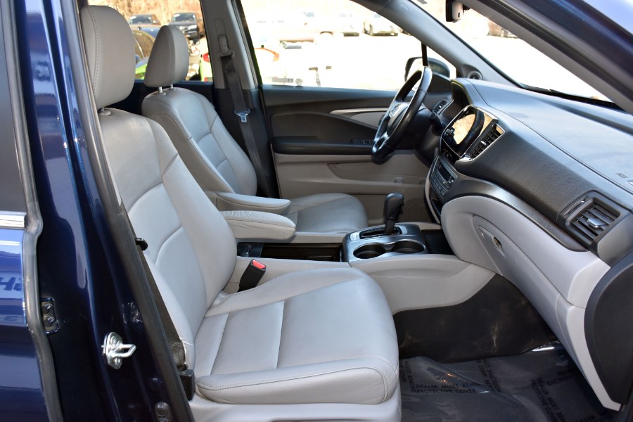Used Honda Pilot EX-L AWD 2019 | Highline Car Connection. Waterbury, Connecticut Used Honda Pilot EX-L AWD 2019 | Highline Car Connection. Waterbury, Connecticut