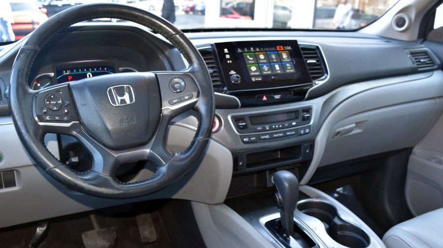 Used Honda Pilot EX-L AWD 2019 | Highline Car Connection. Waterbury, Connecticut Used Honda Pilot EX-L AWD 2019 | Highline Car Connection. Waterbury, Connecticut