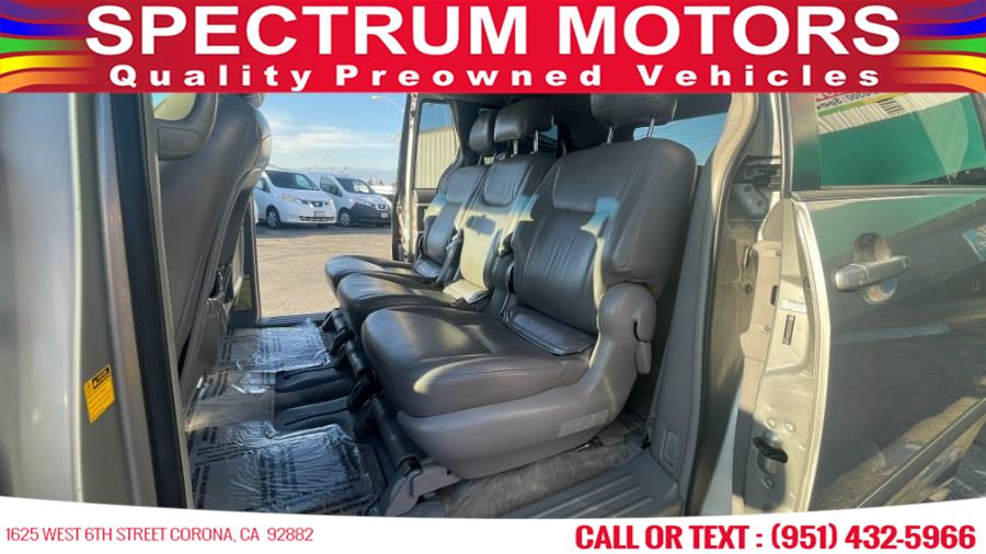 Used Toyota Sienna 5dr LE FWD 7-Passenger 2006 | Spectrum Motors. Corona, California