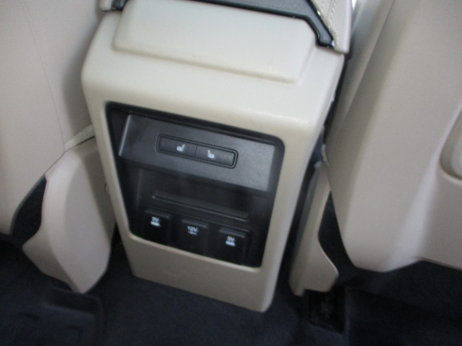 2017 Land Rover Discovery Sport HSE 4WD, available for sale in Massapequa, New York | South Shore Auto Brokers & Sales. Massapequa, New York 2017 Land Rover Discovery Sport HSE 4WD, available for sale in Massapequa, New York | South Shore Auto Brokers & Sales. Massapequa, New York