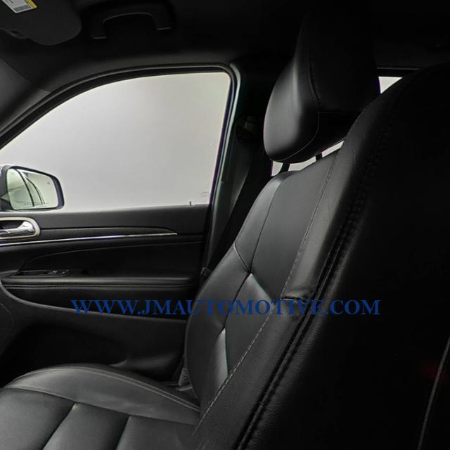 Used Jeep Grand Cherokee Limited 4x4 2017 | J&M Automotive Sls&Svc LLC. Naugatuck, Connecticut Used Jeep Grand Cherokee Limited 4x4 2017 | J&M Automotive Sls&Svc LLC. Naugatuck, Connecticut