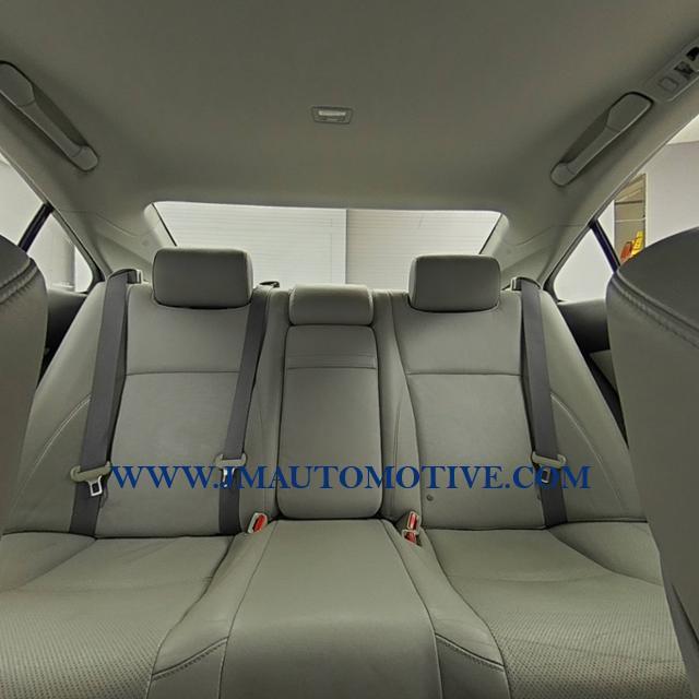 Used Lexus Es 350 4dr Sdn 2011 | J&M Automotive Sls&Svc LLC. Naugatuck, Connecticut Used Lexus Es 350 4dr Sdn 2011 | J&M Automotive Sls&Svc LLC. Naugatuck, Connecticut