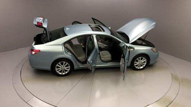 Used Lexus Es 350 4dr Sdn 2011 | J&M Automotive Sls&Svc LLC. Naugatuck, Connecticut Used Lexus Es 350 4dr Sdn 2011 | J&M Automotive Sls&Svc LLC. Naugatuck, Connecticut