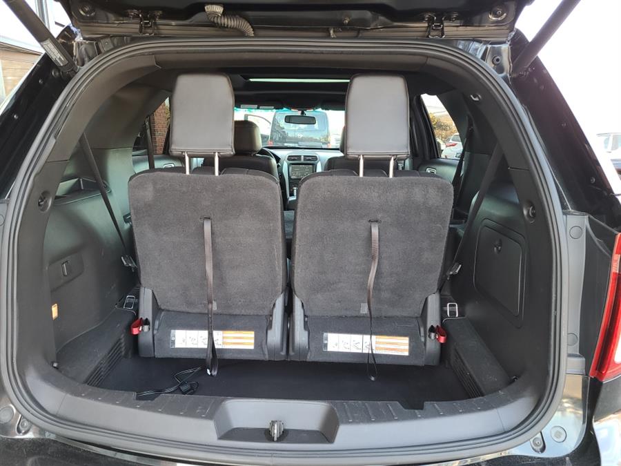 2014 Ford Explorer 4WD 4dr XLT, available for sale in Waterbury, Connecticut | National Auto Brokers, Inc.. Waterbury, Connecticut 2014 Ford Explorer 4WD 4dr XLT, available for sale in Waterbury, Connecticut | National Auto Brokers, Inc.. Waterbury, Connecticut