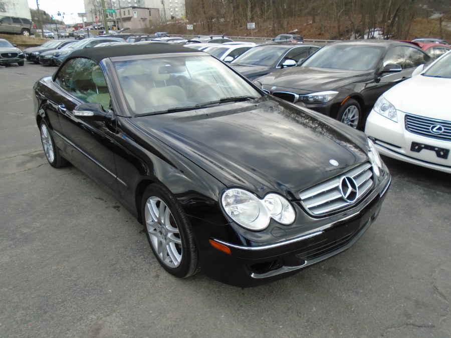 2009 Mercedes-Benz CLK-Class 2dr Cabriolet 3.5L, available for sale in Waterbury, Connecticut | Jim Juliani Motors. Waterbury, Connecticut
